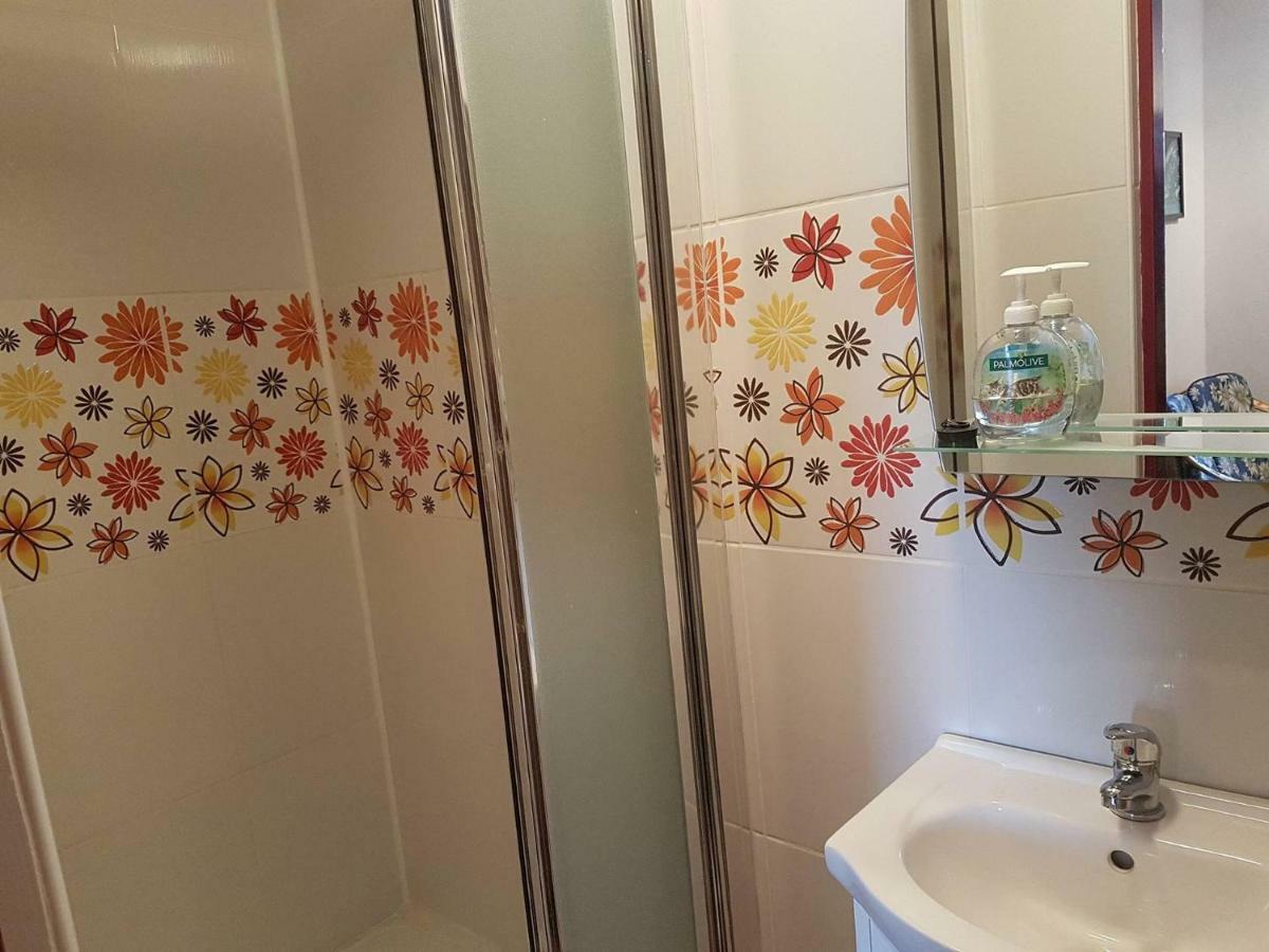 Holiday home Apart-bungalovy Gitka *
